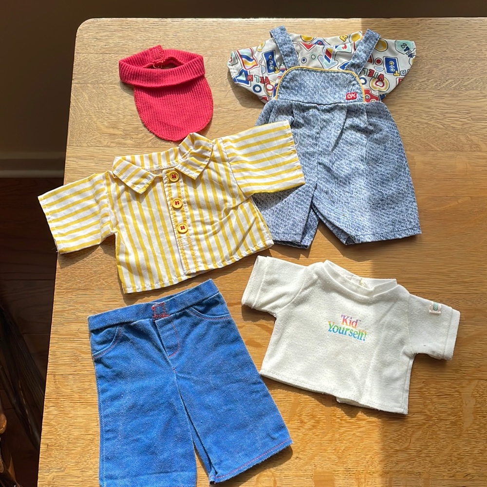 Lot of 5 Original Cabbage Patch Kids outfits from 1980s